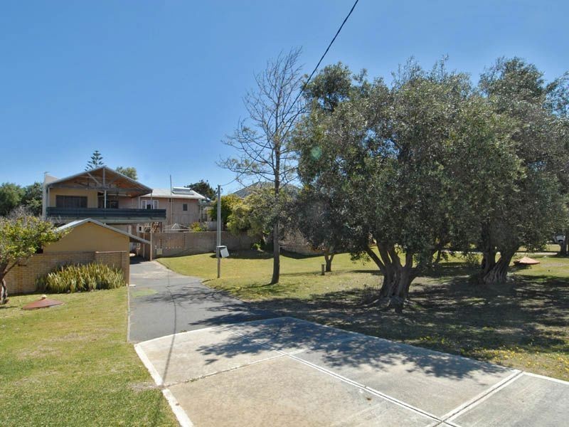 19 Churchill Avenue, Shoalwater WA 6169