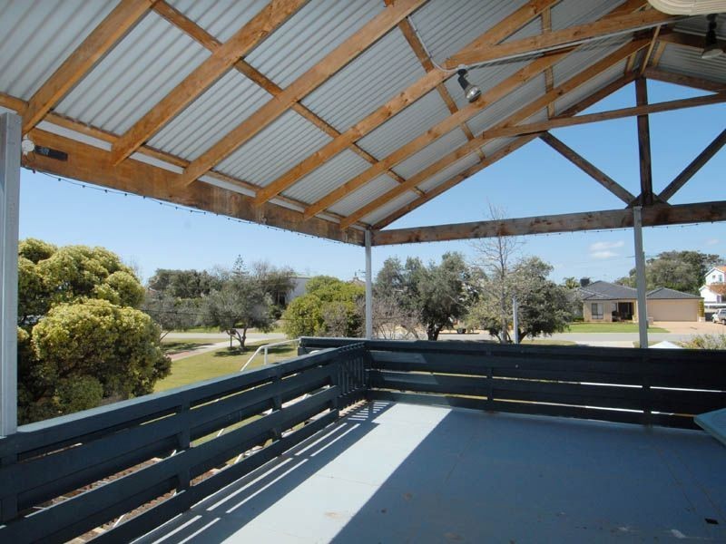 19 Churchill Avenue, Shoalwater WA 6169