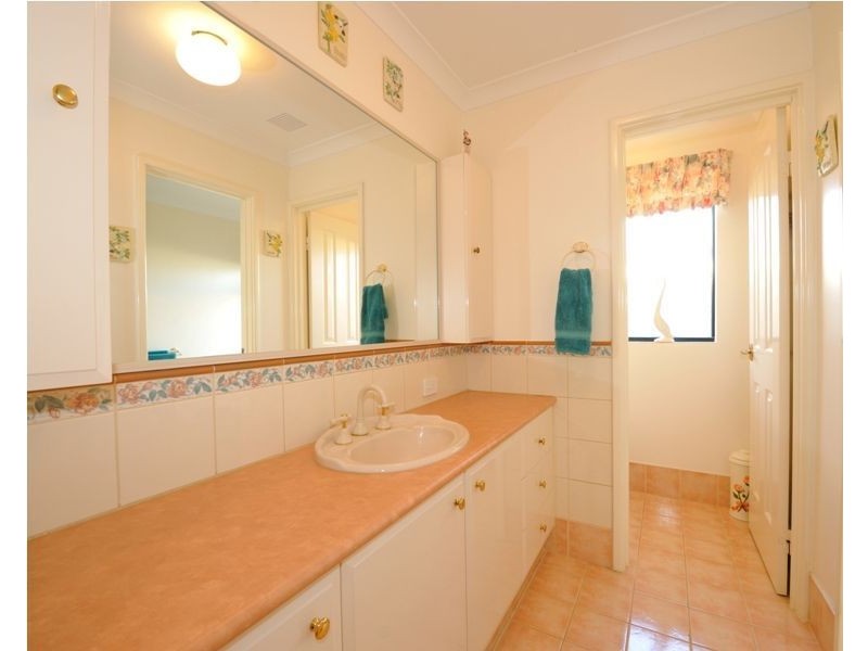 76a Gloucester, Shoalwater WA 6169