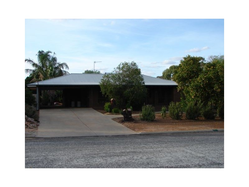 8 Bean Road, Bruce Rock WA 6418