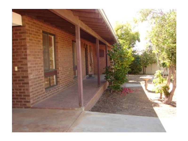 8 Bean Road, Bruce Rock WA 6418