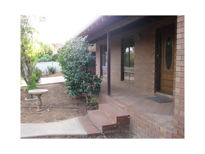 8 Bean Road, Bruce Rock WA 6418