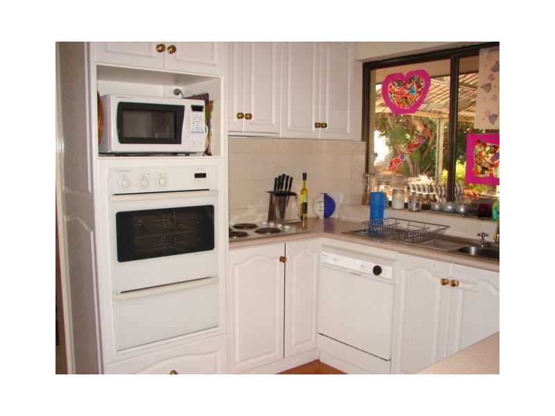 8 Bean Road, Bruce Rock WA 6418