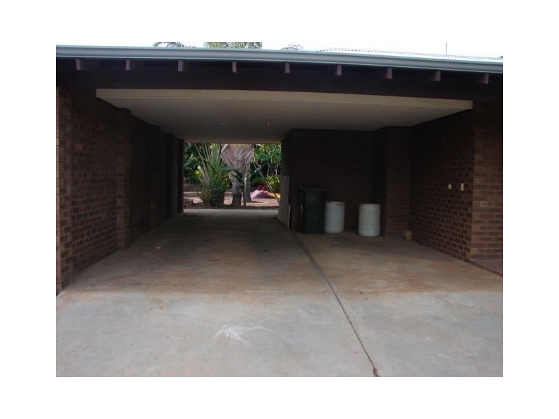 8 Bean Road, Bruce Rock WA 6418