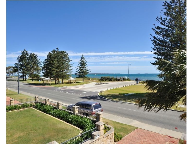 57 Esplanade, Rockingham WA 6168