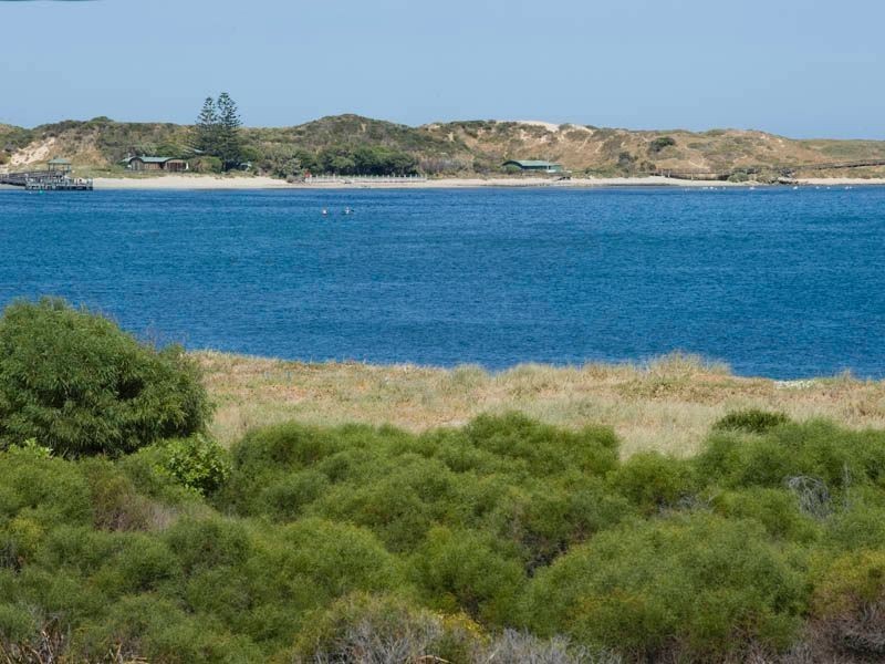 68a Fifth Avenue, Shoalwater WA 6169