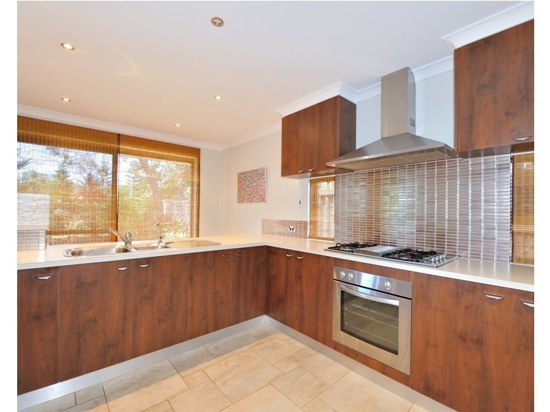 43 Arrowwood Loop, Secret Harbour WA 6173