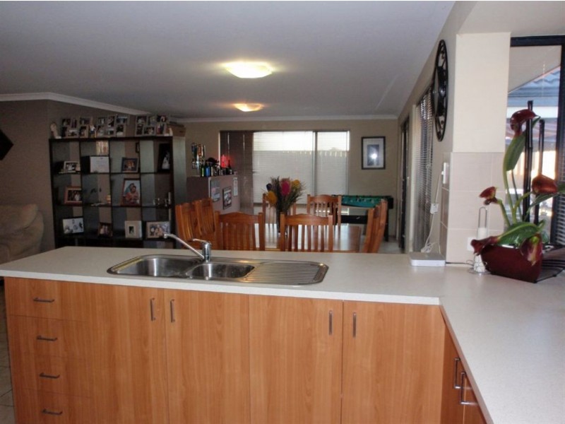 15 Mallard Way, Baldivis WA 6171