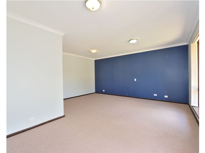 11 Tobin Way, Cooloongup WA 6168