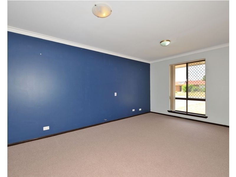 11 Tobin Way, Cooloongup WA 6168