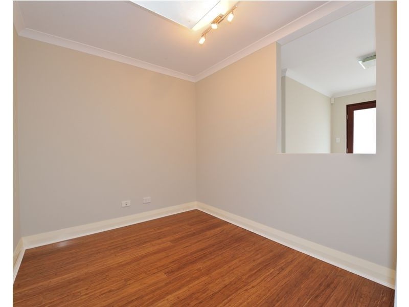 16 Oleander Avenue, Shoalwater WA 6169