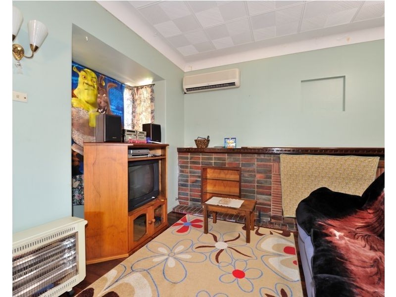 1 Fourth Avenue, Shoalwater WA 6169