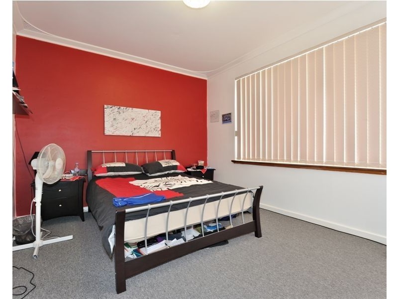 44 Warnbro Beach Road, Safety Bay WA 6169