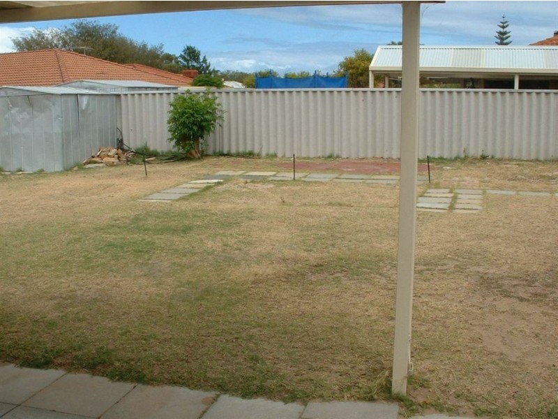 24 Mends Way, Waikiki WA 6169