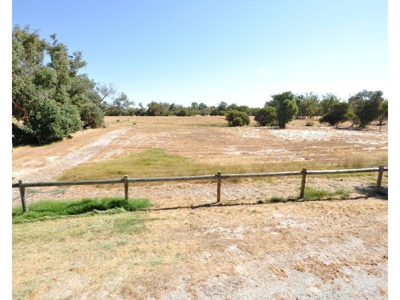 56 Thomasfield Place, Ravenswood WA 6208