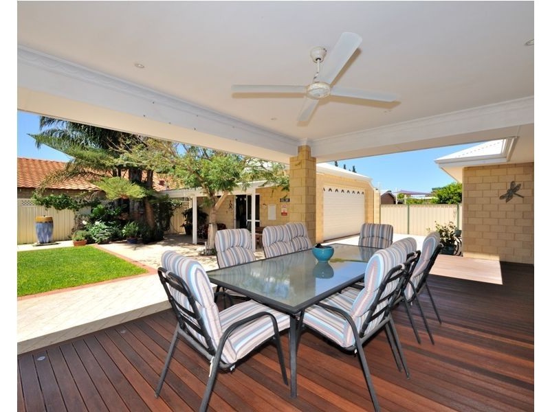 25 Thorpe Street, Rockingham WA 6168