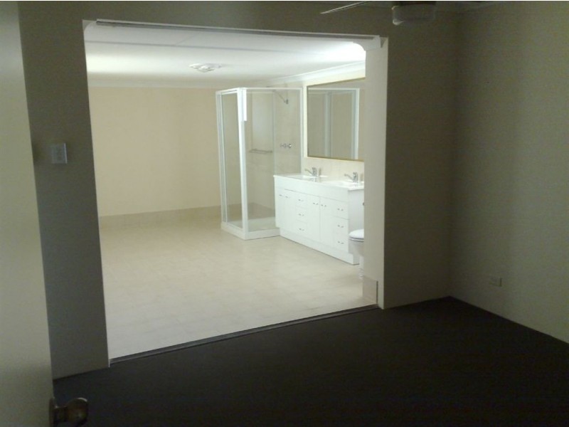 32 Solquest Way, Cooloongup WA 6168