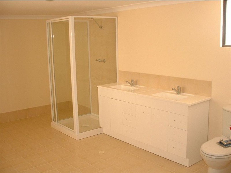 32 Solquest Way, Cooloongup WA 6168
