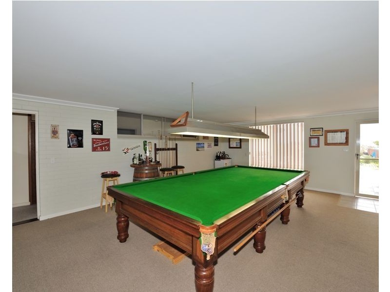 44 Warnbro Beach Road, Safety Bay WA 6169