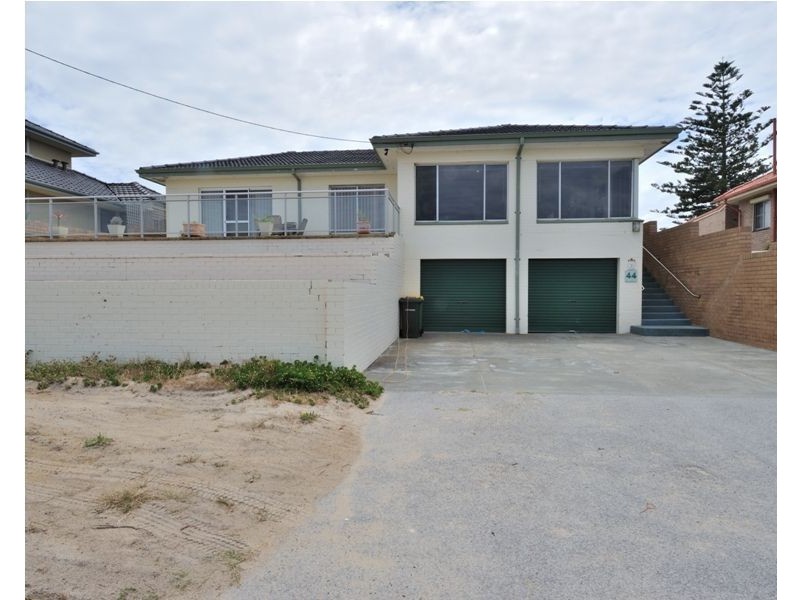 44 Warnbro Beach Road, Safety Bay WA 6169