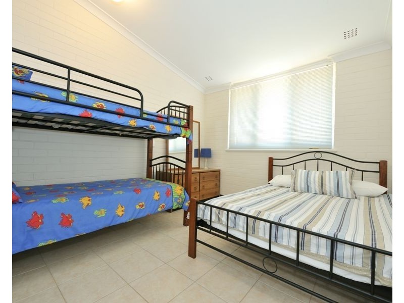 11/2 Wanliss Street, Rockingham WA 6168