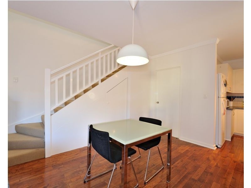 3/110 Parkin Street, Rockingham WA 6168