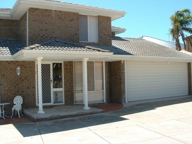 3/2A Fletcher, Rockingham WA 6168