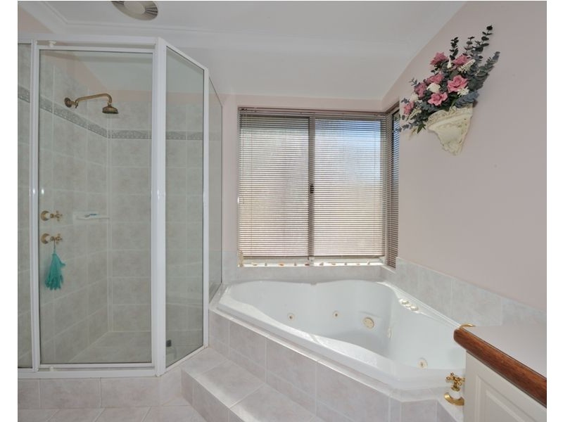 36 Lake Street, Rockingham WA 6168