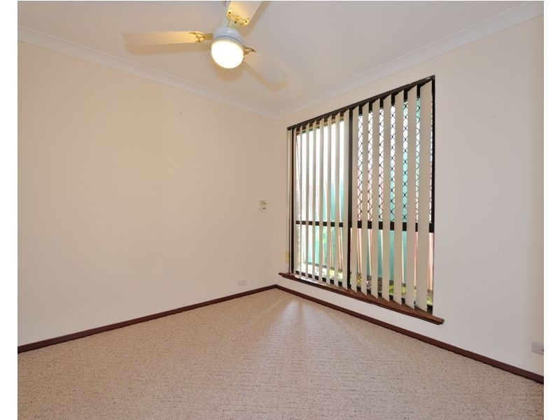 11 Compass Place, Waikiki WA 6169