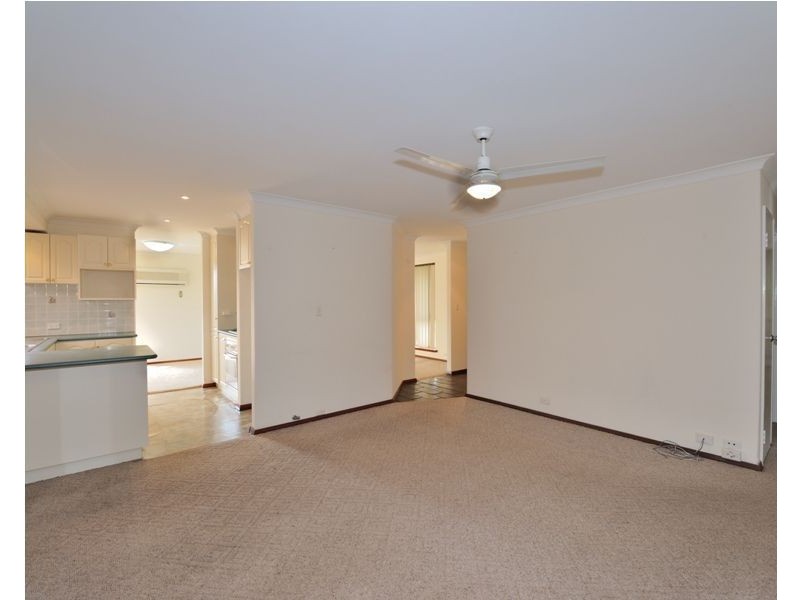 11 Compass Place, Waikiki WA 6169