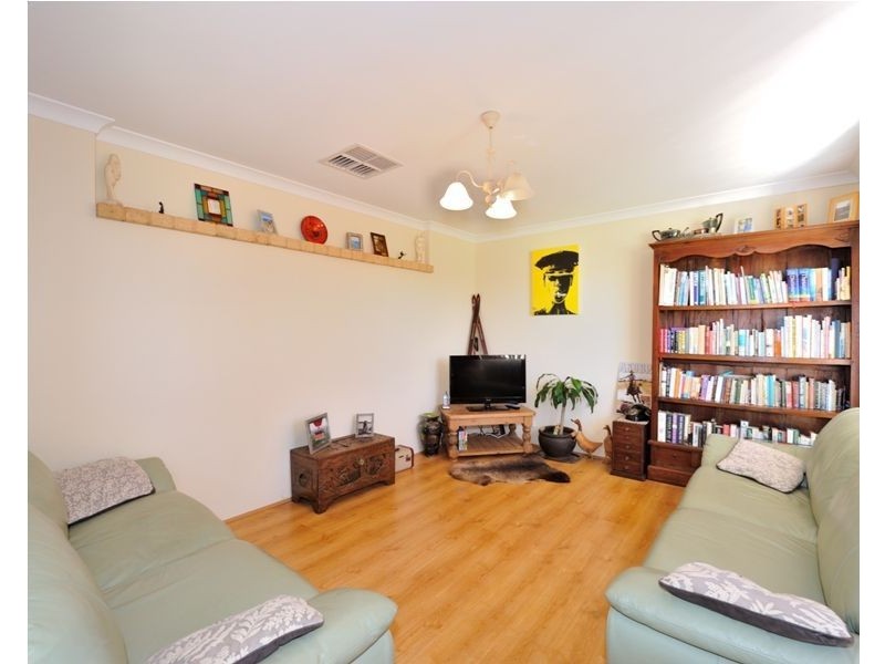 11 Toulon Gardens, Port Kennedy WA 6172