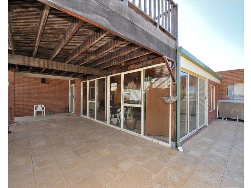 4 Grigo Close, Safety Bay WA 6169