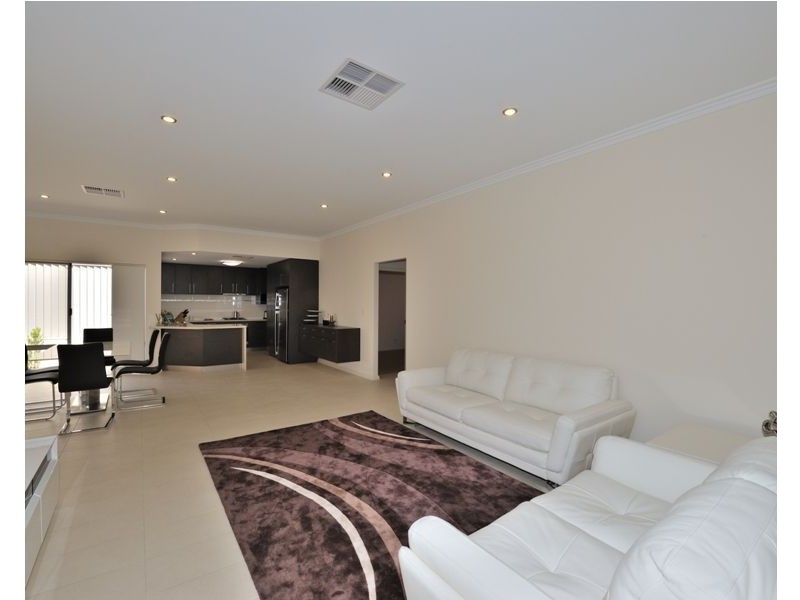 1/45 Harrison Street, Rockingham WA 6168