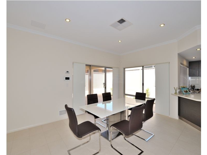 1/45 Harrison Street, Rockingham WA 6168