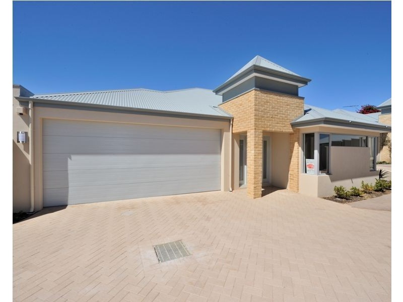 2/45 Harrison Street, Rockingham WA 6168