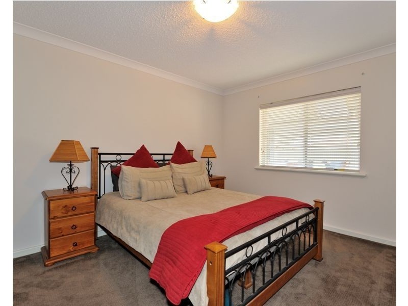 3 Seabrooke Avenue, Rockingham WA 6168