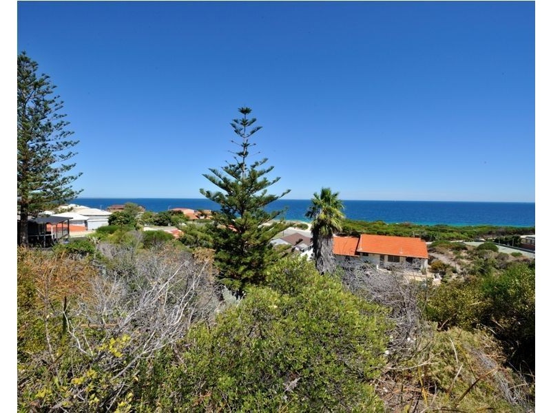 24 Shelton Street, Waikiki WA 6169