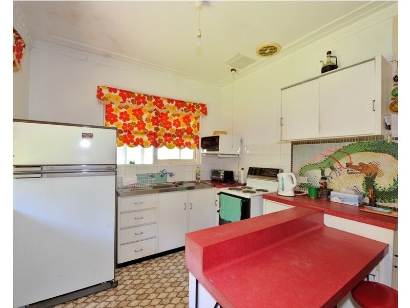 24 Shelton Street, Waikiki WA 6169