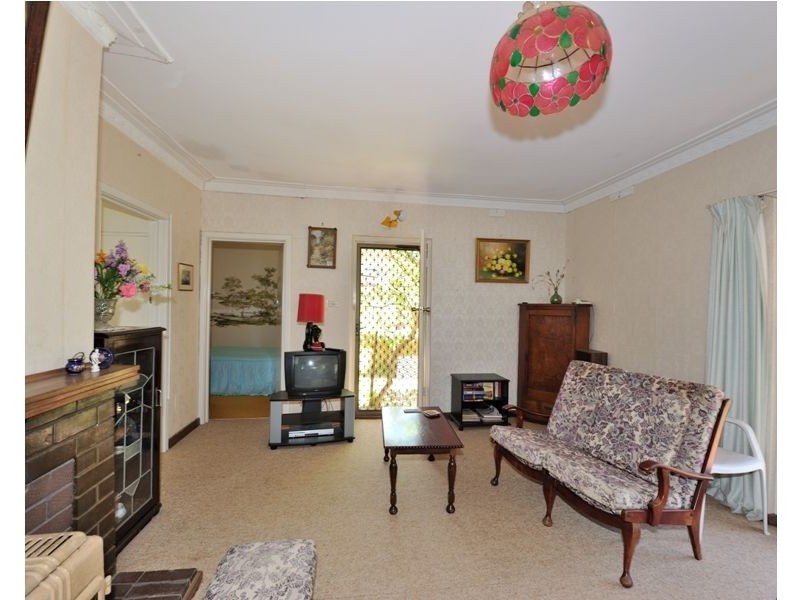 24 Shelton Street, Waikiki WA 6169