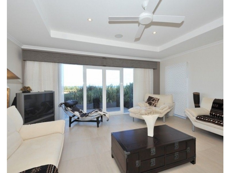 220A Arcadia Drive, Shoalwater WA 6169