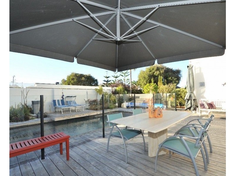 220A Arcadia Drive, Shoalwater WA 6169