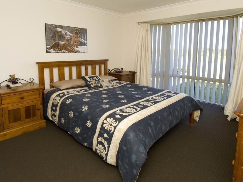 60 Argonaut Avenue, Waikiki WA 6169