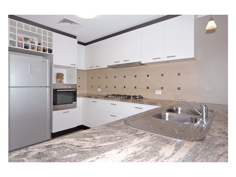 30/17 Rockingham Beach Road, Rockingham WA 6168