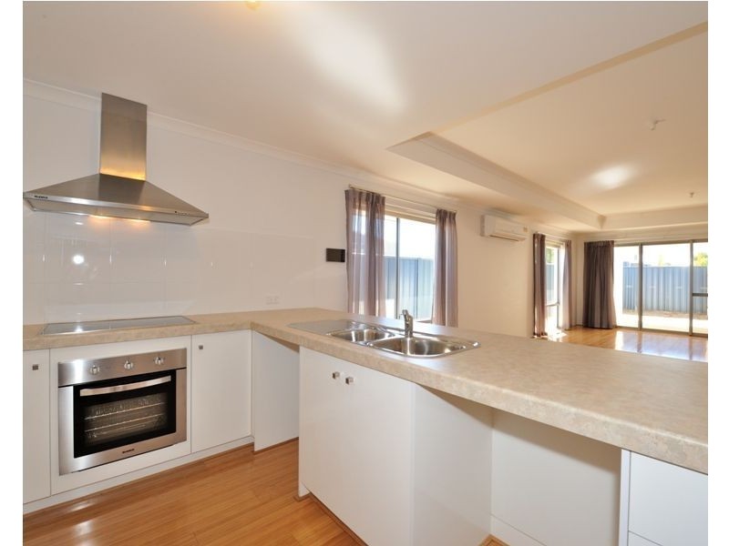 15 Roscoe Turn, Rockingham WA 6168