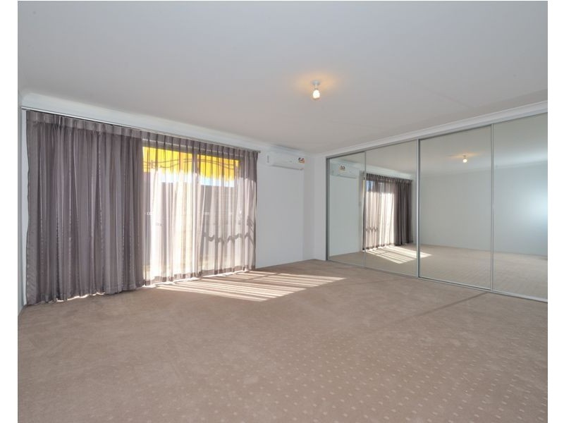 15 Roscoe Turn, Rockingham WA 6168