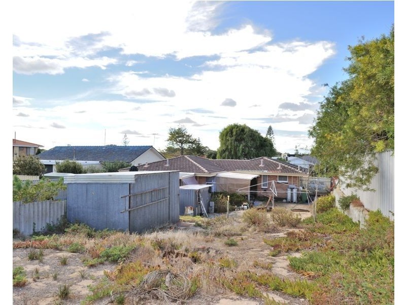 35B McKenzie Road, Shoalwater WA 6169