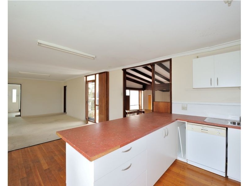 46 Gloucester Crescent, Shoalwater WA 6169