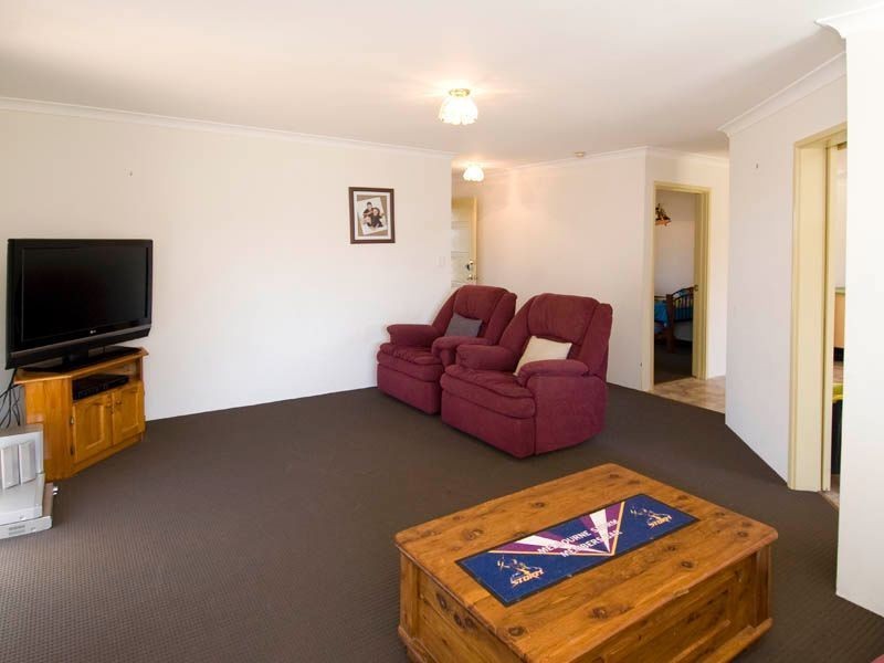 60 Argonaut Ave, Waikiki WA 6169