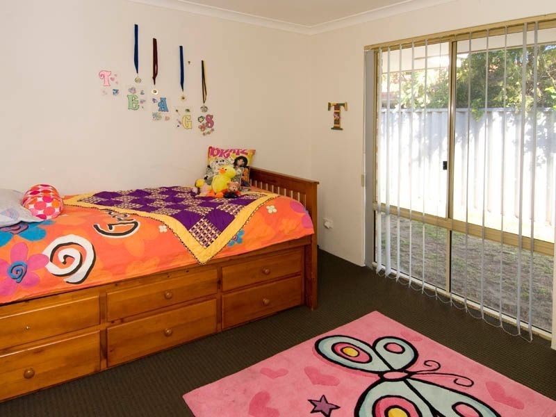 60 Argonaut Ave, Waikiki WA 6169