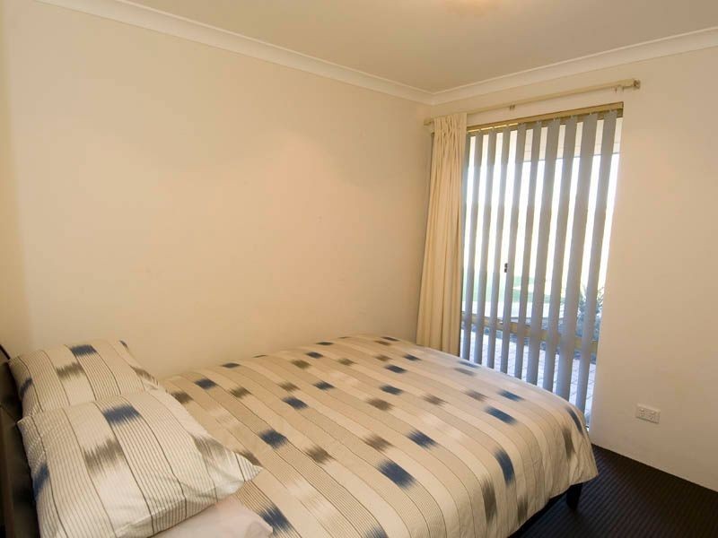 60 Argonaut Ave, Waikiki WA 6169